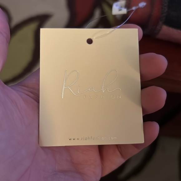 Riah Fashion Boho Fabulous Oversized Wrap Poncho Shawl - Picture 9 of 11